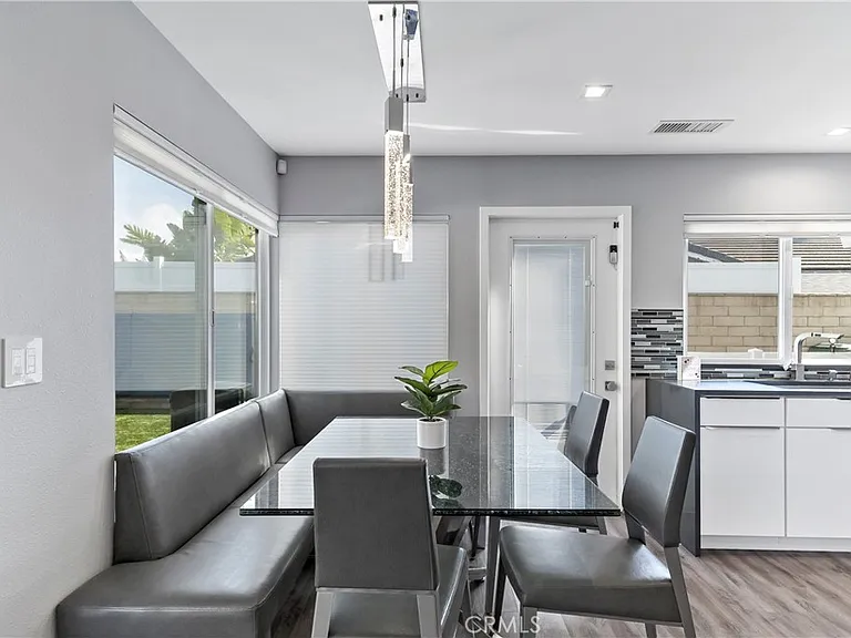 8711 Mossford Dr — Photo 5