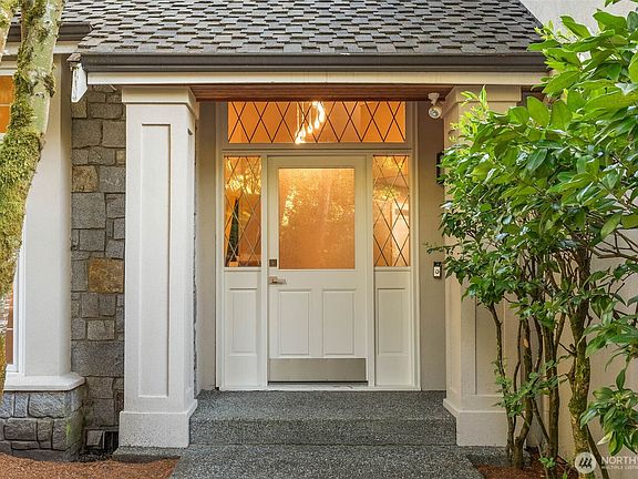 3rd image of 19221 SE 25th Street