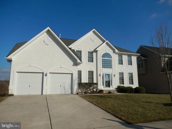 459 W Country Club Dr