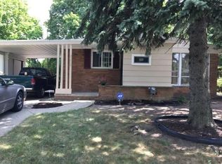 23060 Eastwood Ave, Oak Park, MI 48237