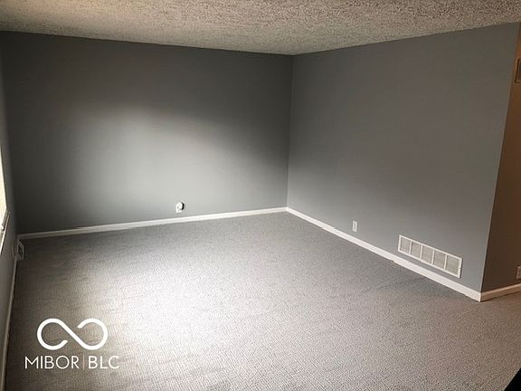 5th image of 4525 N Elizabeth St