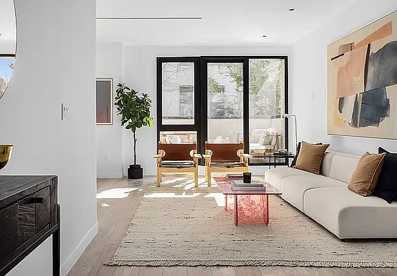 4th image of 84 Meserole Ave #2
