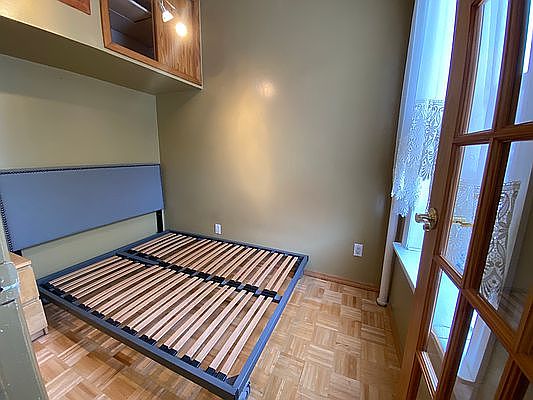 3rd image of 544 Graham Ave #2