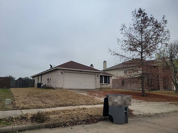 3rd image of 718 Pickwick Ln