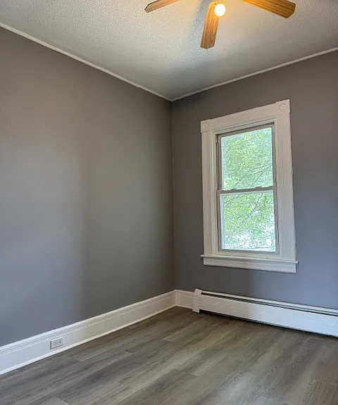 33 Suffield St #35 — Photo 16