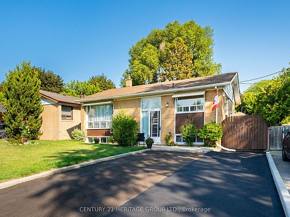 5th image of 417 Paliser Cres S