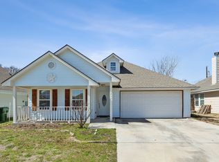 233 Firefly Dr, Springtown, TX 76082