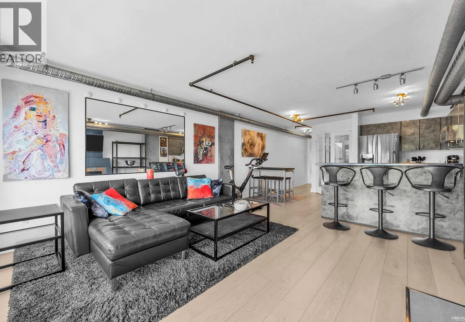 1 bed, 701 sqft, $2,700 — Photo 1