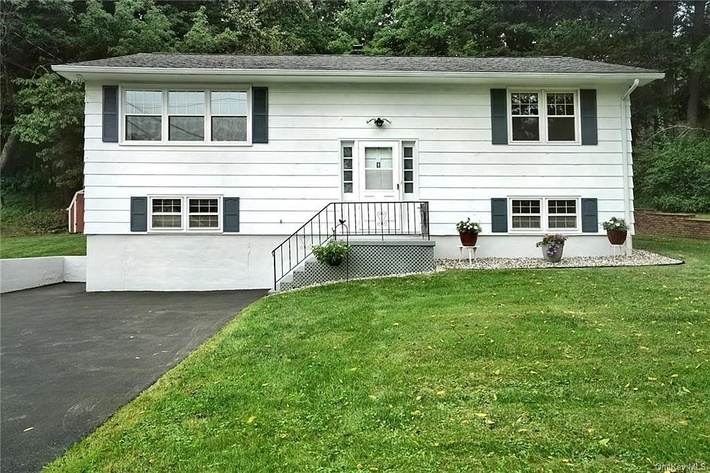 3 Oakcrest Drive, Goshen, NY 10924 Zillow