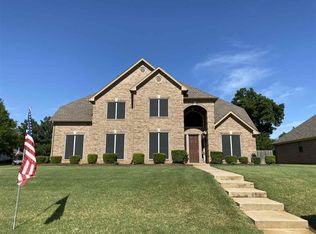 562 Michelle Ln, Reno, TX 75462