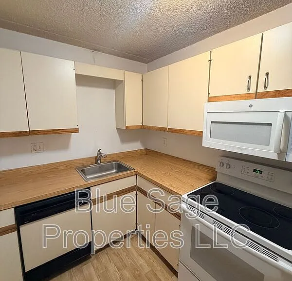 768 Putnam Blvd #A — Photo 10
