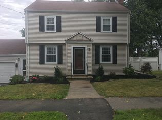 11 Truro Ln, Milton, MA 02186