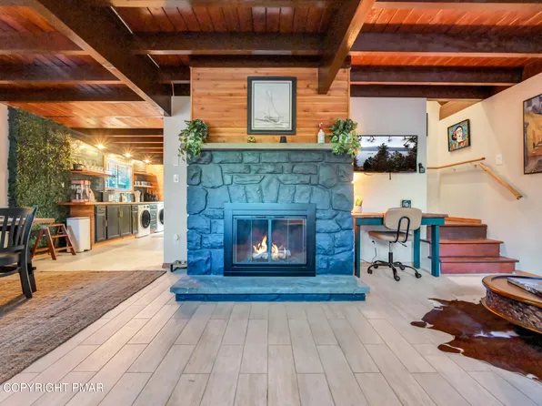 206 Adams Pl, Tobyhanna, PA 18466