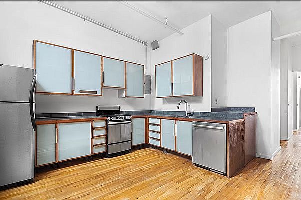 1st image of 46 W 14th St #4A
