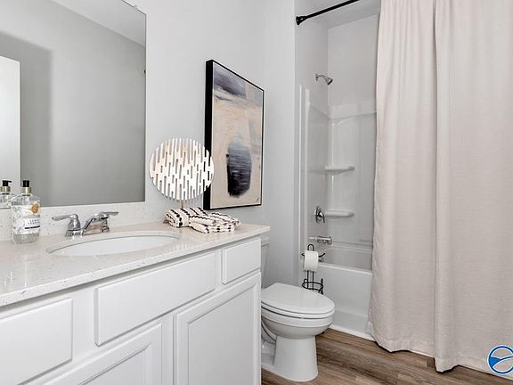 5th image of 7102 Kalli Ilyssa Cir SE
