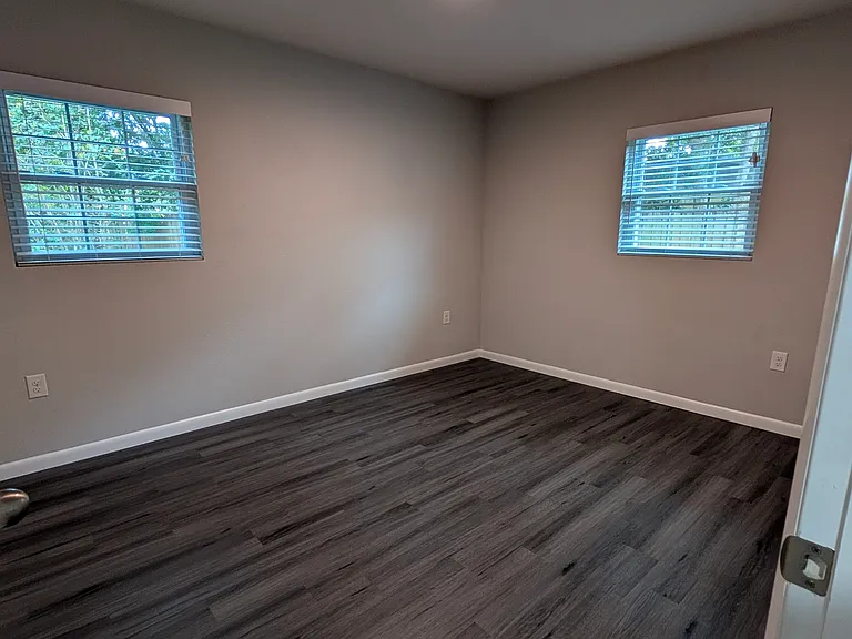3209 W Leila Ave — Photo 10