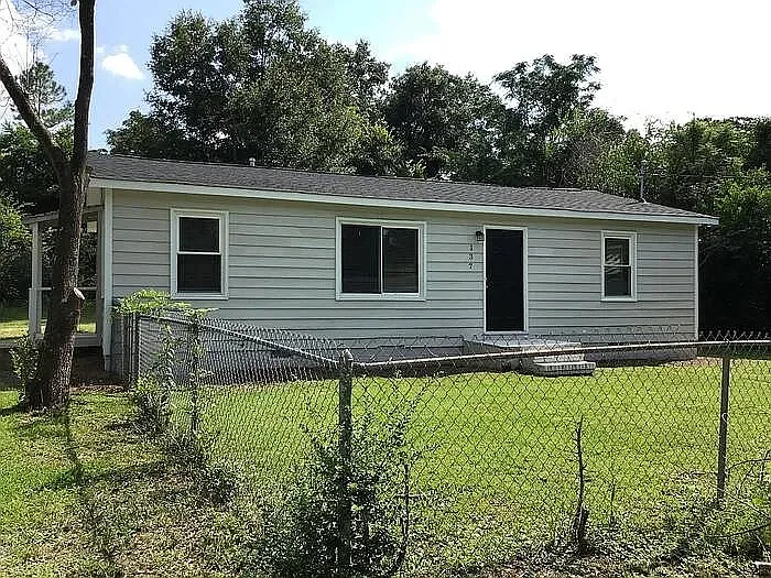 137 Napier Ave