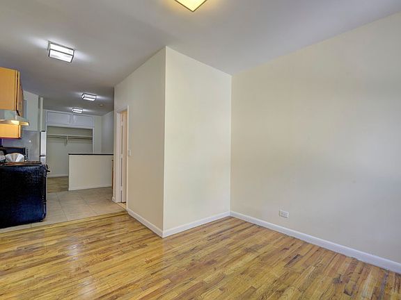3rd image of 320 E 59th St APT 1B