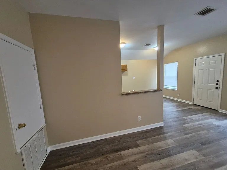 8806 Slumber Ln — Photo 19