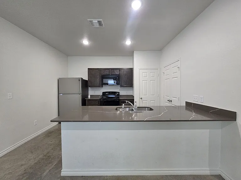 2318 Zanoletti Dr #A — Photo 5
