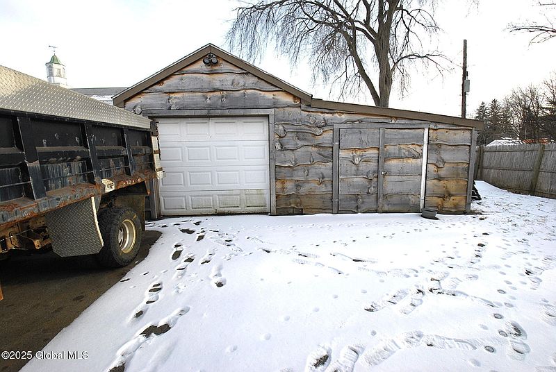 5th image of 1 Gebhardt Street
