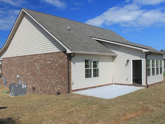 2nd image of 3008 Villas Creekside Dr