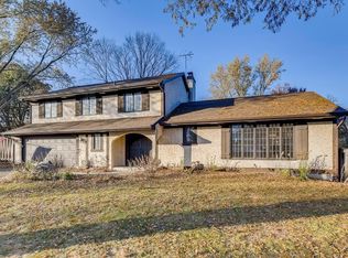 12516 Briarwood Ter, Minnetonka, MN 55343