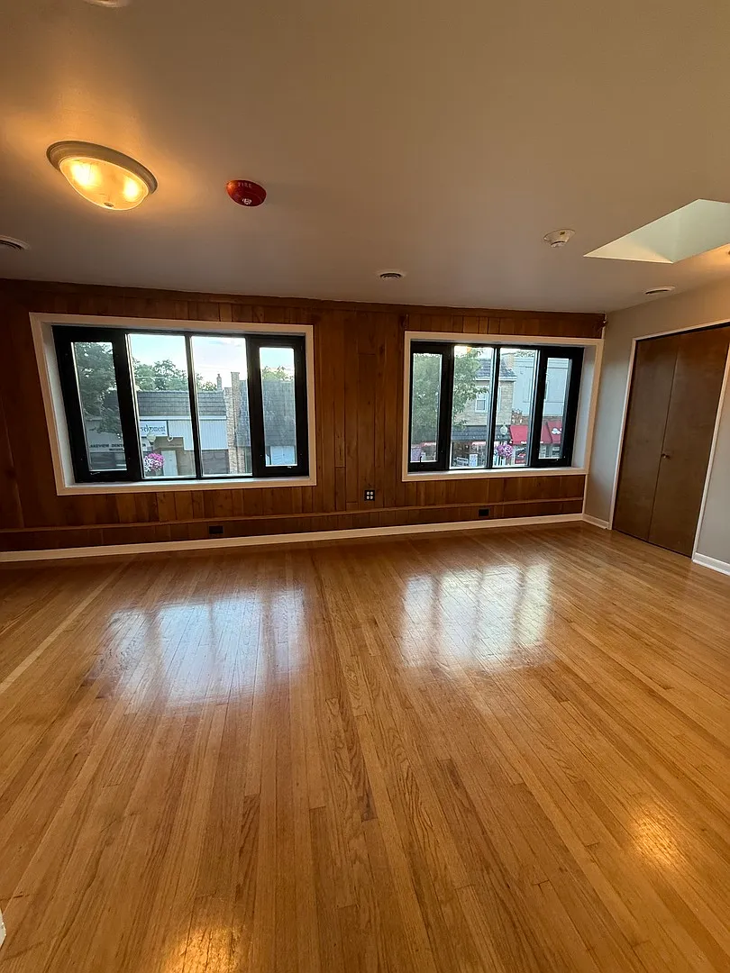 2 bed, 1000 sqft, $1,795 — Photo 4