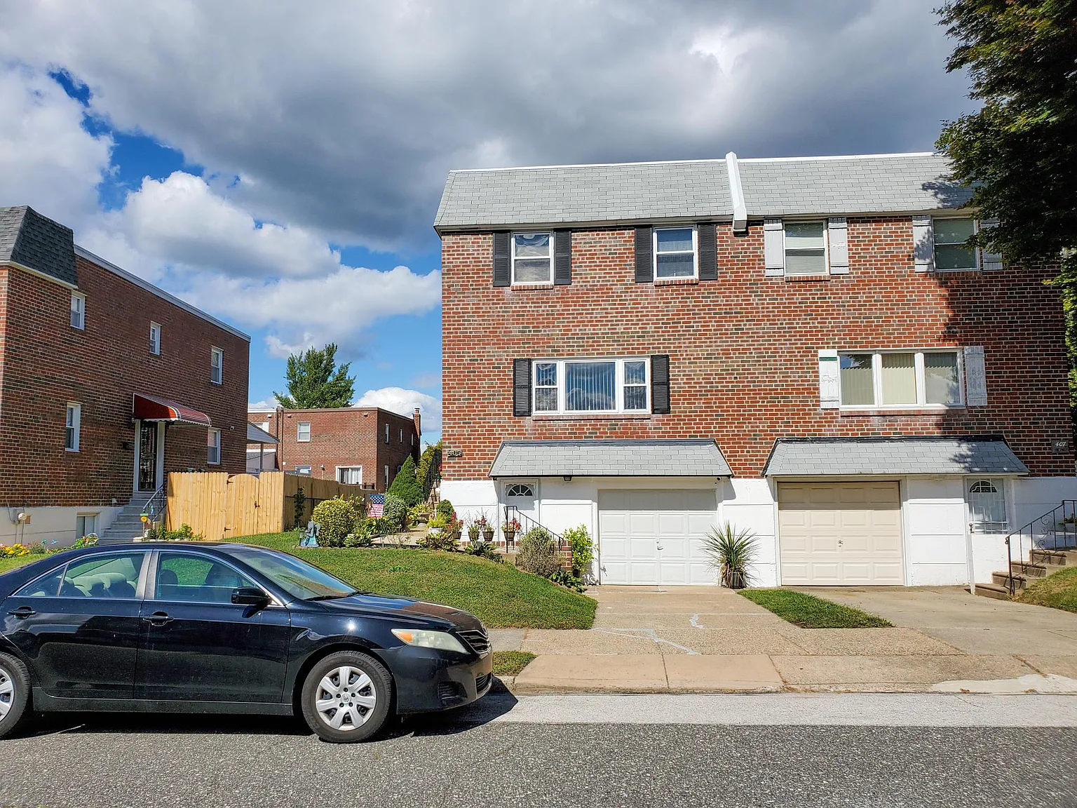 3 bed, 2.5 bath, 1715 sqft, $2,600 — Photo 1