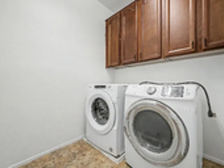4947 E Odessa Dr — Photo 21