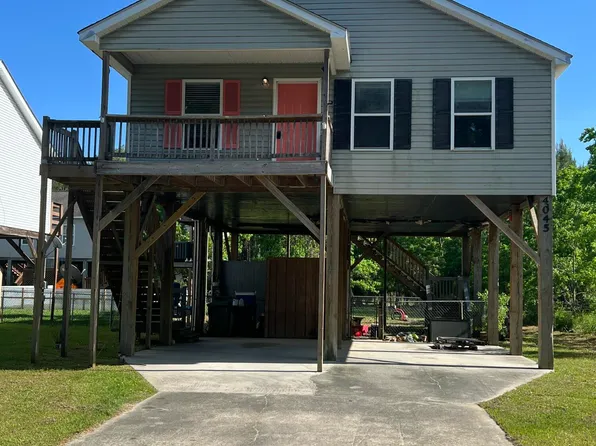 4045 16th St, Bay Saint Louis, MS 39520