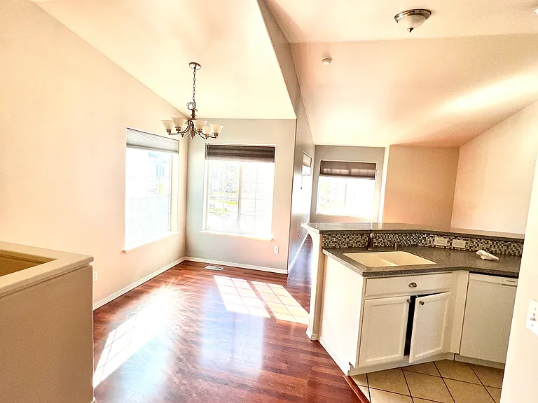 2625 Meadow Lark Way — Photo 3