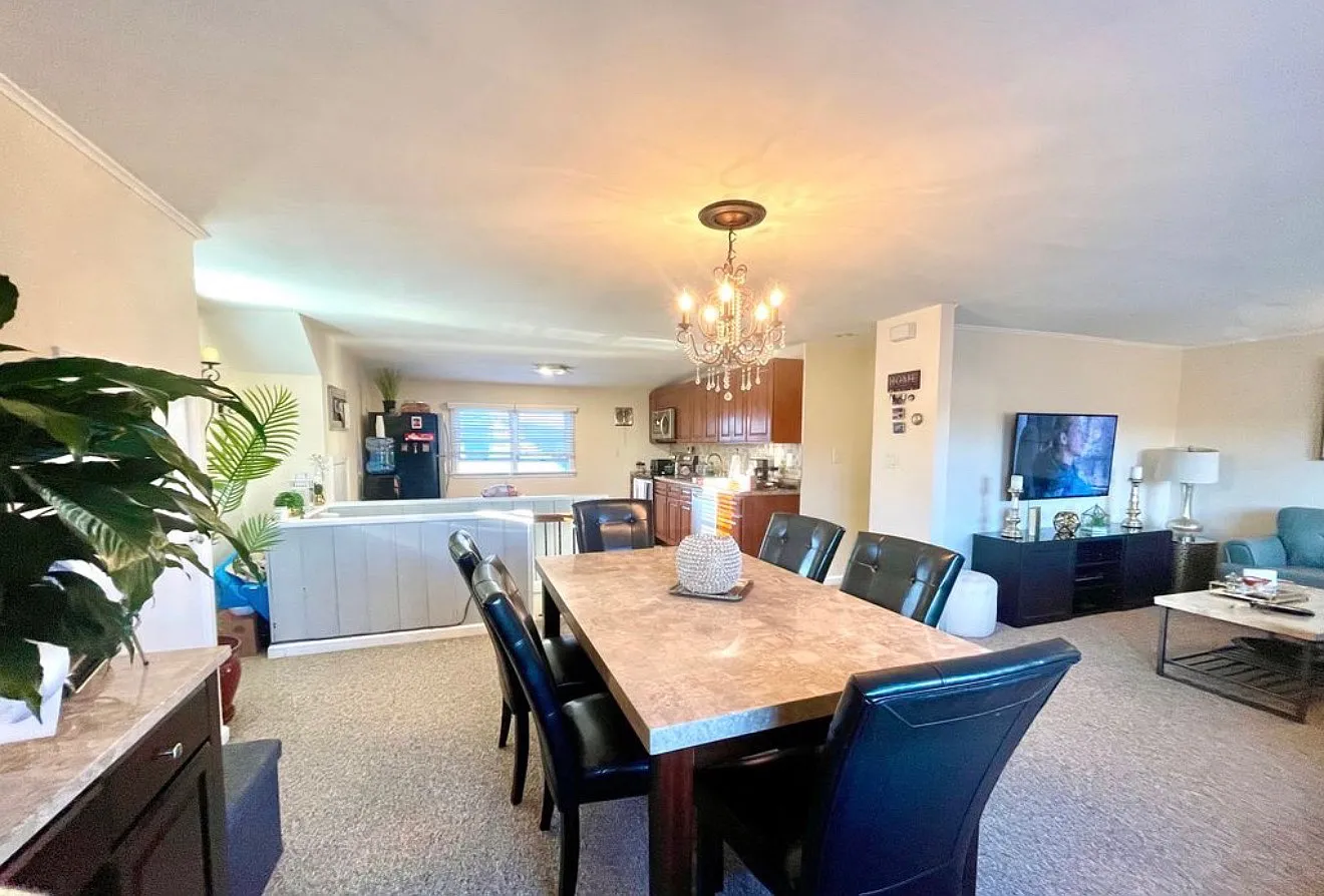 2 bed, $2,800 — Photo 3