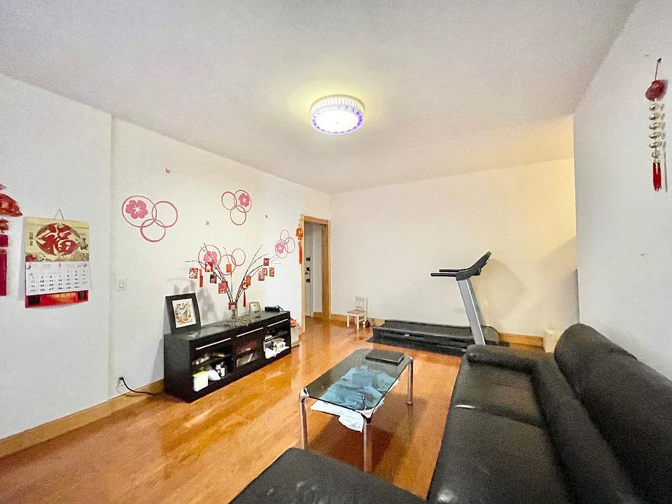 1st image of 4233 Kissena Blvd #2