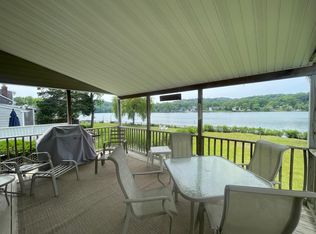 37 Prospect Rd, Centerport, NY 11721