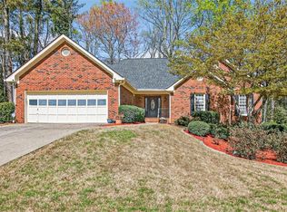 291 Shore Dr, Suwanee, GA 30024