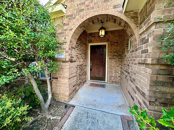 4th image of 7109 Stoddard Ln