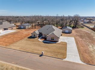 10200 Hamilton Dr, Oklahoma City, OK 73169