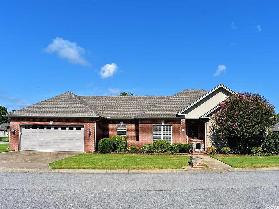 1st image of 501 Crain Dr