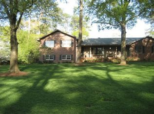 4 Walnut Dr, Cartersville, GA 30120