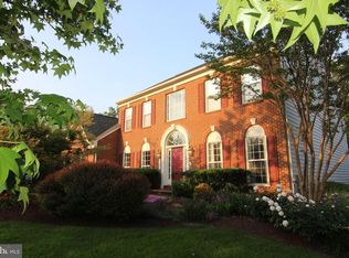 22526 Forest Run Dr, Ashburn, VA
