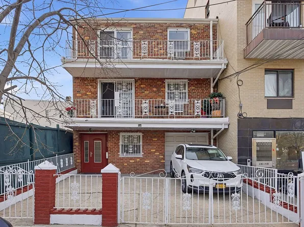 49-12 111th St, Corona, NY 11368