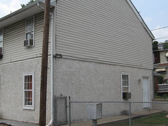 Building first floor apt.