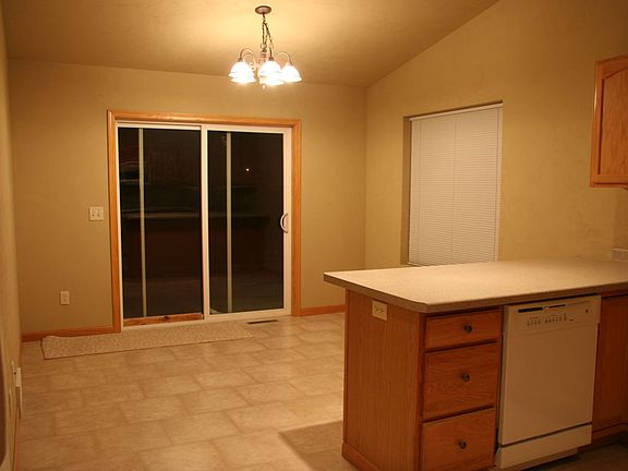 2nd image of 421 Patricia Ln #421