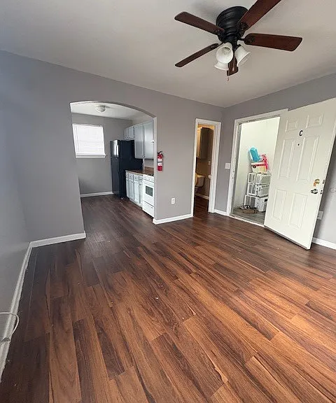 7046 Avenue F — Photo 2