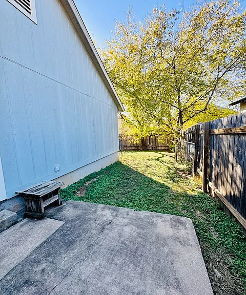 2130 Andover Dr — Photo 12