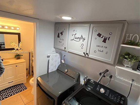 5th image of 2236 White Pine Cir APT A