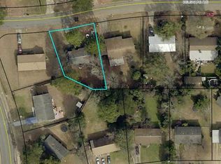 202 Delaware Ave, Warner Robins, GA 31093