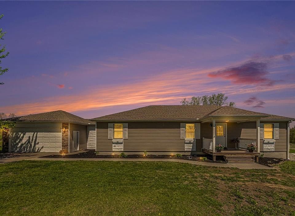 1st image of 9670 NW Dawn Ln