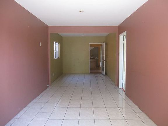 2nd image of 3379 La Clede Ave